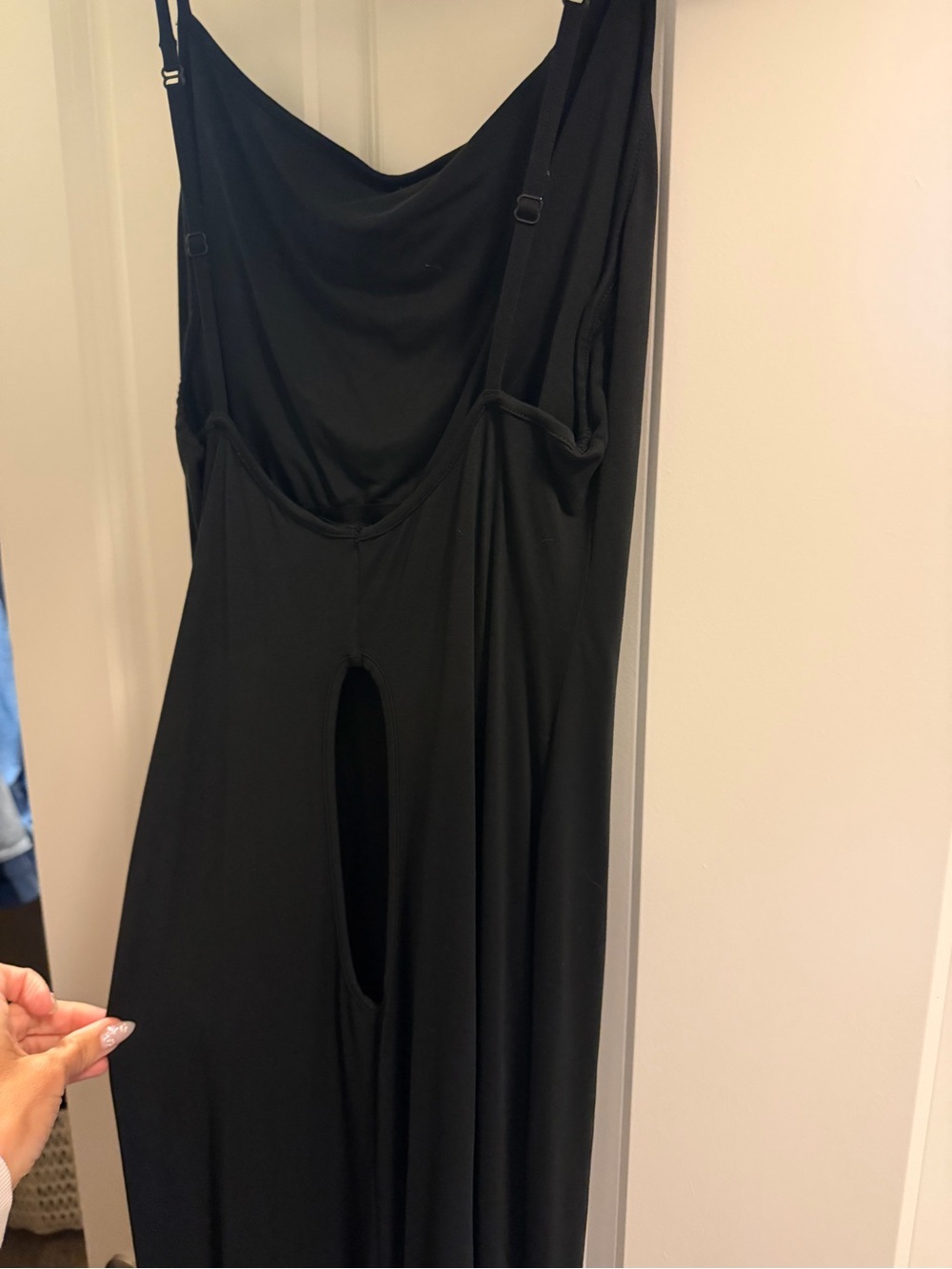 Skims Black Slip Maxi Dress with Spaghetti Straps. Fits everybody w/back detail - Picture 3 of 5